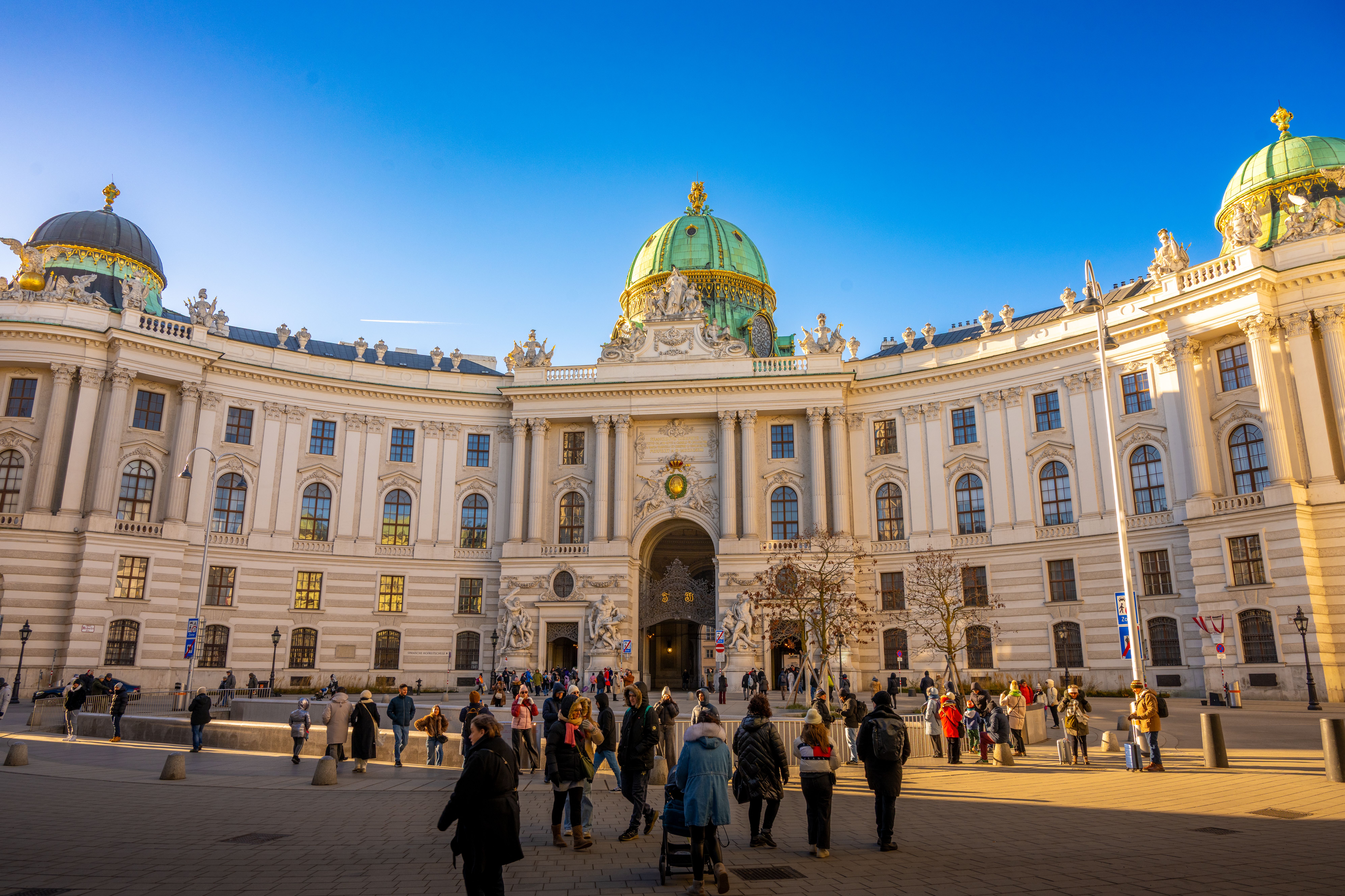 Viyana Hofburg Sarayı mimarisi - Avusturya eğitim danışmanlığı